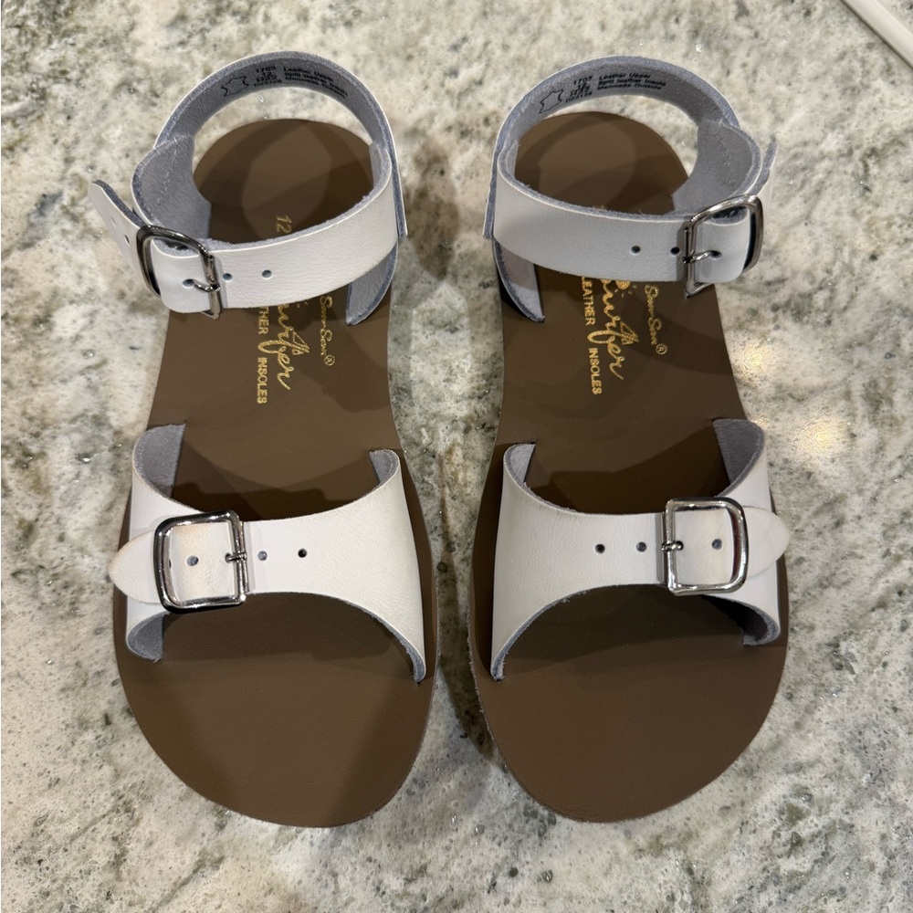 Stylish White Kids Sandals with Buckle Straps
